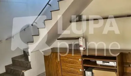 CASA COM 3 QUARTOS E 2 VAGAS DE GARAGEM À VENDA NA VILA MARIA