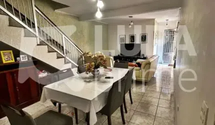 CASA COM 3 QUARTOS E 3 VAGAS DE GARAGEM À VENDA NO JARDIM BRASIL