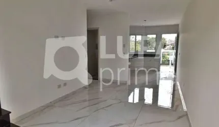 CASA COM 2 QUARTOS E 4 VAGAS DE GARAGEM À VENDA NA VILA MARIA ALTA
