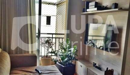 APARTAMENTO COM 2 QUARTOS E 1 VAGA DE GARAGEM À VENDA NA VILA GUSTAVO