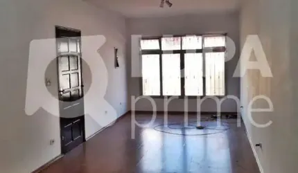 CASA COM 3 QUARTOS E 6 VAGAS DE GARAGEM À VENDA NA VILA GUILHERME