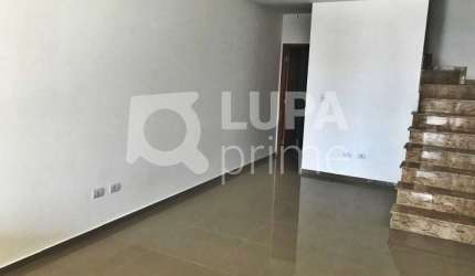 CASA COM 3 QUARTOS E 2 VAGAS DE GARAGEM À VENDA NO IMIRIM