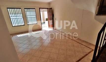 CASA COM 3 QUARTOS E 2 VAGAS DE GARAGEM À VENDA NO TREMEMBÉ
