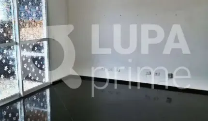 APARTAMENTO COM 3 QUARTOS E 3 VAGAS DE GARAGEM À VENDA EM GUARULHOS