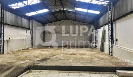 GALPÃO COMERCIAL COM 450M² PARA LOCAÇÃO NA VILA GUSTAVO
