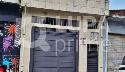 CASA PARA RENDA À VENDA NO JARDIM BRASIL