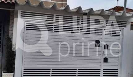CASA COM 3 QUARTOS 01 suite E 2 VAGAS DE GARAGEM À VENDA EM VILA ISOLINA MAZZEI