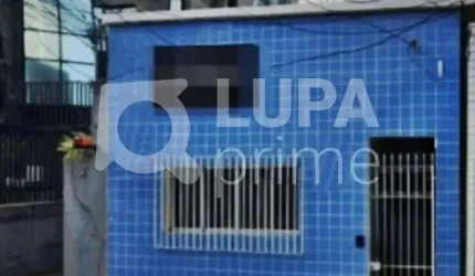 CASA COM 2 QUARTOS À VENDA EM SANTANA