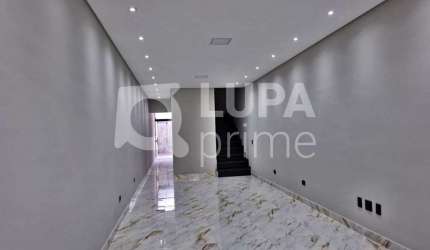 CASA COM 4 QUARTOS E 2 VAGAS DE GARAGEM À VENDA NO PARQUE NOVO MUNDO