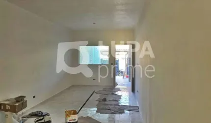 CASA COM 3 QUARTOS E 2 VAGAS DE GARAGEM À VENDA NO JARDIM GUANÇA
