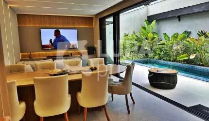 CASA COM 3 QUARTOS E 2 VAGAS DE GARAGEM À VENDA EM SÃO SEBASTIÃO