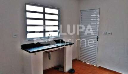 CASA COM 1 QUARTO PARA LOCAÇÃO NO PARQUE EDU CHAVES