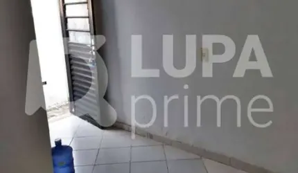 CASA COM 1 QUARTO PARA LOCAÇÃO NO JAÇANÃ