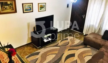 CASA COM 2 QUARTOS E 2 VAGAS DE GARAGEM À VENDA NA PARADA INGLESA