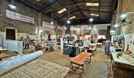 GALPÃO COMERCIAL COM 1.000M² À VENDA NA VILA AMÁLIA