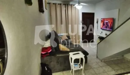 CASA COM 2 QUARTOS E 1 VAGA DE GARAGEM À VENDA EM SANTANA