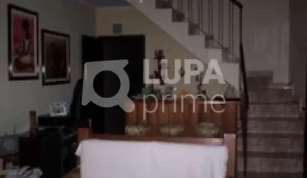 SOBRADO COM 3 QUARTOS PARA VENDA, PARQUE EDU CHAVES.