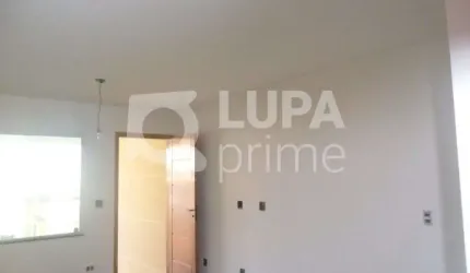 SOBRADO NOVO COM 3 QUARTOS, CHURRASQUEIRA, SACADA E 2 VAGAS DE GARAGEM A VENDA NA VILA MEDEIROS