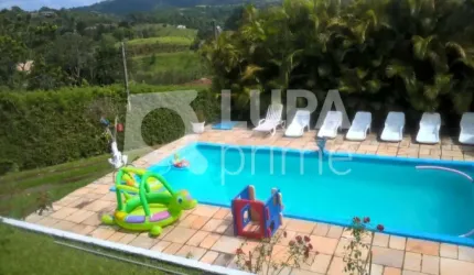 CHACARA COM PISCINA E 2.300M² A VENDA EM SANTA ISABEL
