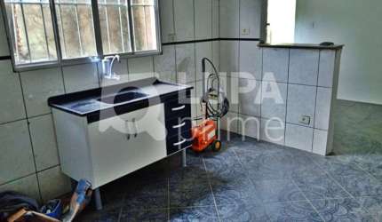 SOBRADO COM 5 QUARTOS E 6 VAGAS DE GARAGEM PARA RENDA, VILA MEDEIROS, SÃO PAULO