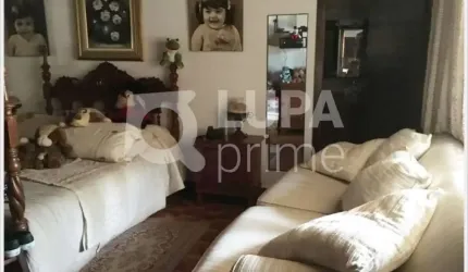 CHÁCARA COM 8 QUARTOS, PISCINA E 10 VAGAS DE GARAGEM PARA VENDA EM NAZARÉ PAULISTA