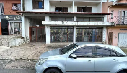 Sobrado com 3 dormitórios à venda, 420 m² por R$ 770.000,00 - Vargas - Sapucaia do Sul/RS