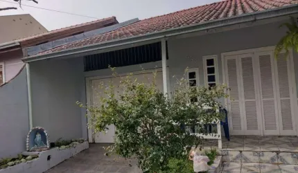 Casa com piscina Bairro Santa Catarina em Sapucaia do Sul