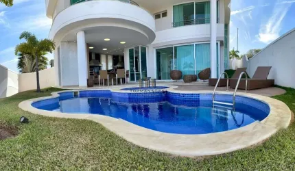 Casa luxuosa, 4 suítes, piscina, hidromassagem, Alphaville, Vespasiano, MG