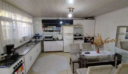 Casa térrea com 2 quartos à venda em Vila Carrão - SP