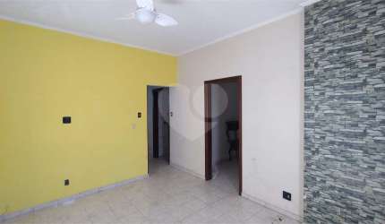 Casa com 2 quartos à venda em Vila Carrão - SP