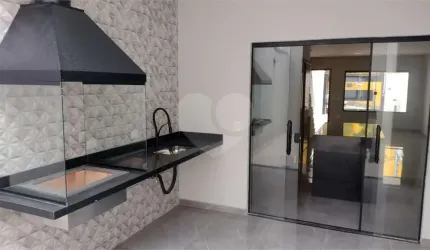 Sobrado com 3 quartos à venda em Vila Carrão - SP