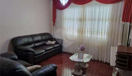 Sobrado com 4 quartos à venda em Jardim Nice - SP