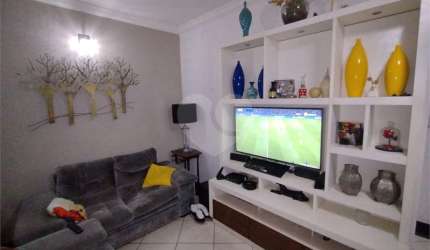 Sobrado com 3 quartos à venda em Vila Carrão - SP