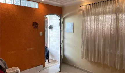 Casa de vila com 4 quartos à venda em Vila Carrão - SP