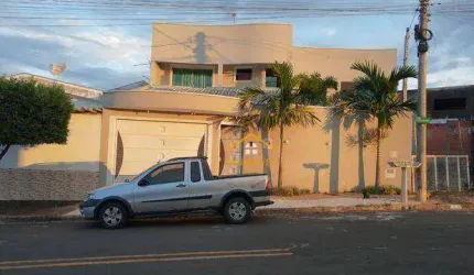 Casa com 3 dormitórios à venda, 151 m² por R$ 890.000,00 - Jardim Dona Regina - Santa Bárbara D'Oeste/SP