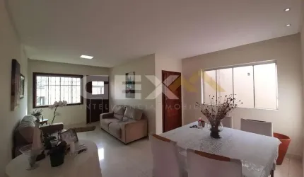 Casa de lote interior no bairro Manoel Valinhas