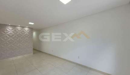 casa de 03 quartos no bairro Interlagos