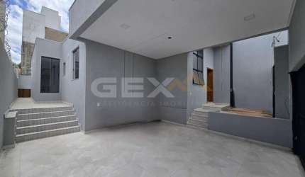 Casa à venda no bairro Walchir Resende, 3 quartos sendo 1 suíte e espaço gourmet