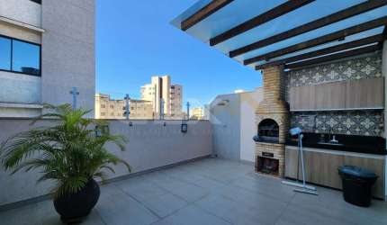 Cobertura Duplex à venda no Centro, 3 quartos sendo 1 suíte.