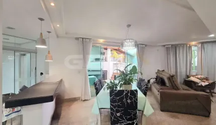 Casa à venda no bairro Manoel Valinhas, 3 quartos, 1 suíte e espaço gourmet.