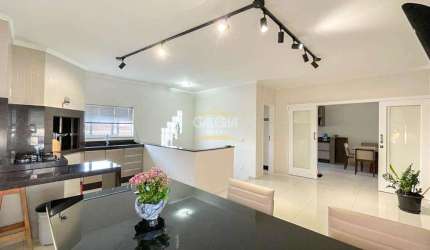 CASA no SAGUAÇÚ com 3 quartos para VENDA, 398 m²