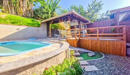 CASA no PETRÓPOLIS com 2 quartos para VENDA, 146 m²