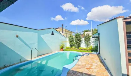 CASA no BOM RETIRO com 3 quartos para VENDA, 235 m²