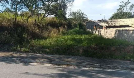 Ótimo Terreno plano de 450 m2 na Rua 15 no Bairro Manu Manuela
