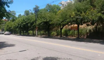 Lote em Piratininga quase na entrada de Camboinhas