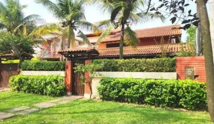 Casa para venda tem 490 metros quadrados com 3 quartos em Camboinhas - Niterói - RJ