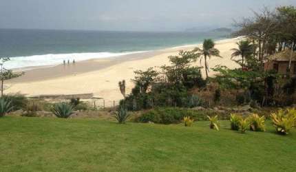 Excelente Apartamento no Condomínio Punta Del Mar na Praia de Piratininga
