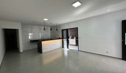 Casa com 3 quartos, 4 banheiros, 3 vagas- Caraguatatuba-SP
