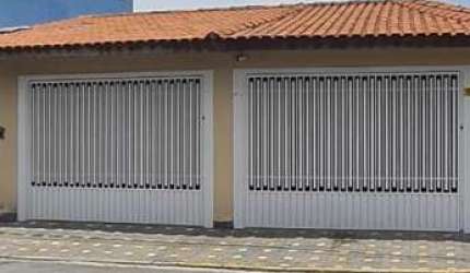 Casa para Venda em São Caetano do Sul, Mauá, 3 dormitórios, 2 banheiros, 5 vagas