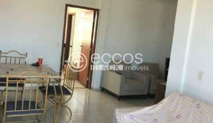 Apartamento à venda, 3 quartos, 1 suíte, 3 vagas, Osvaldo Rezende - Uberlândia/MG